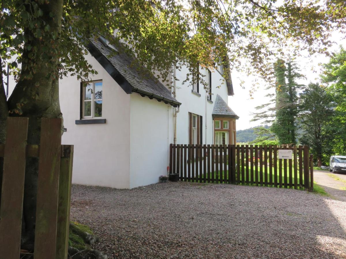 Ravenswood House B&B Fort William Buitenkant foto